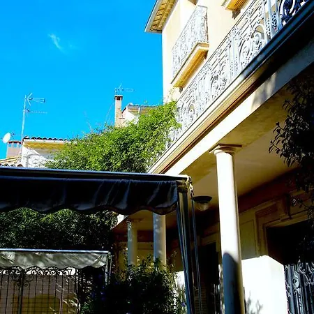 15 Grand Rue