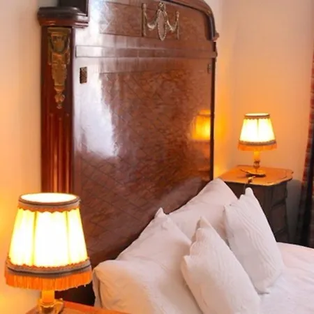 Oda ve Kahvaltı 15 Grand Rue