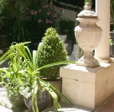 Oda ve Kahvaltı 15 Grand Rue 2*