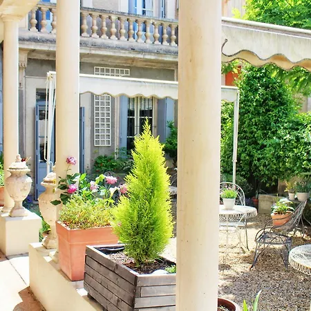 15 Grand Rue Oda ve Kahvaltı