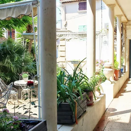 15 Grand Rue Oda ve Kahvaltı Narbonne